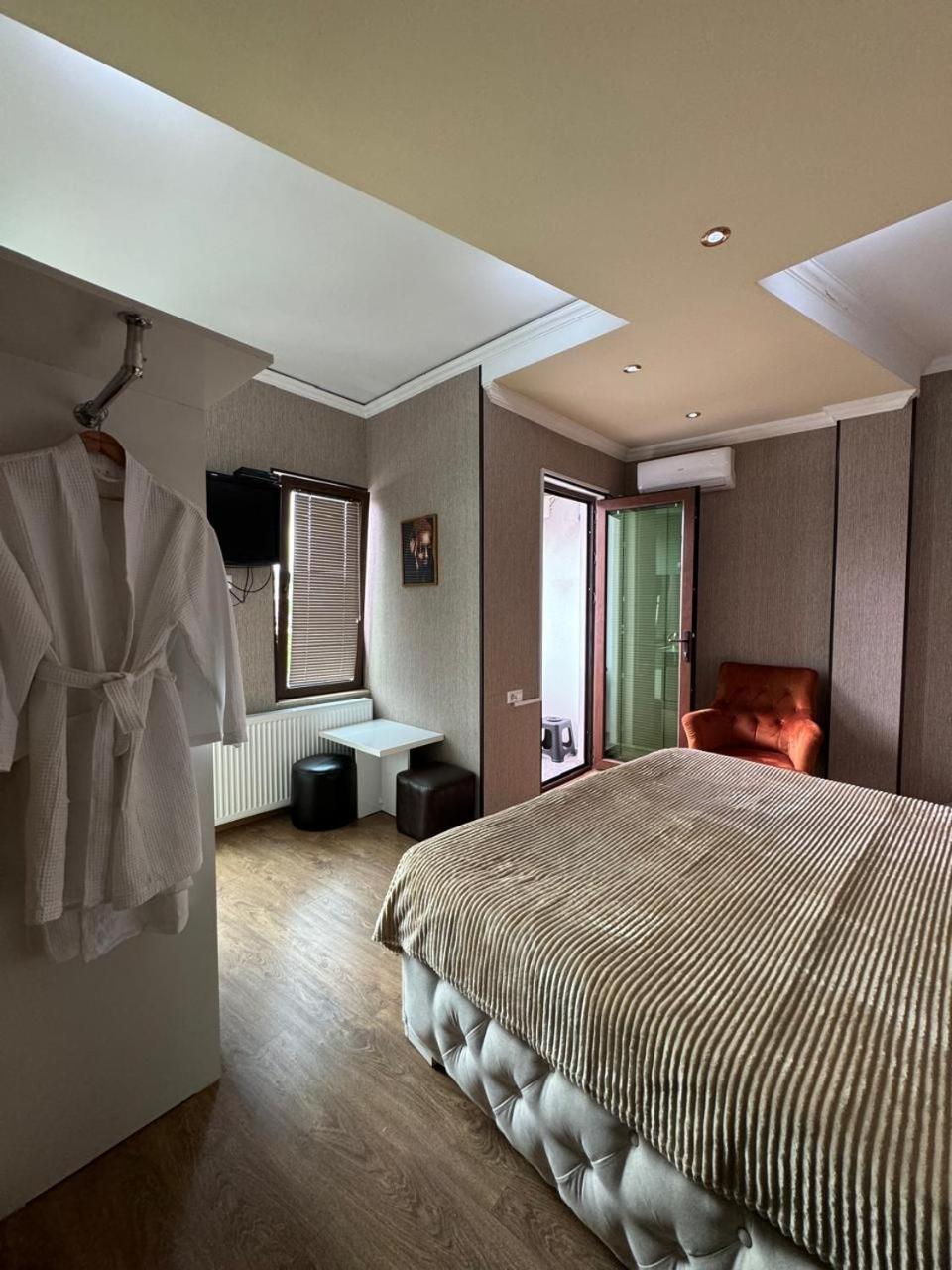 Hotel Aisi Koutaïssi Extérieur photo