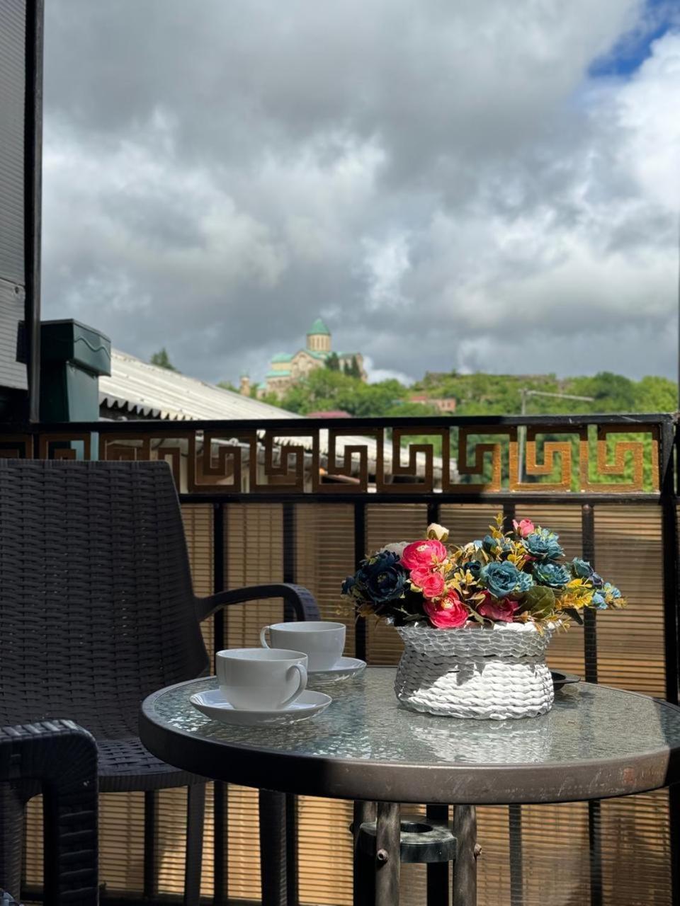 Hotel Aisi Koutaïssi Extérieur photo