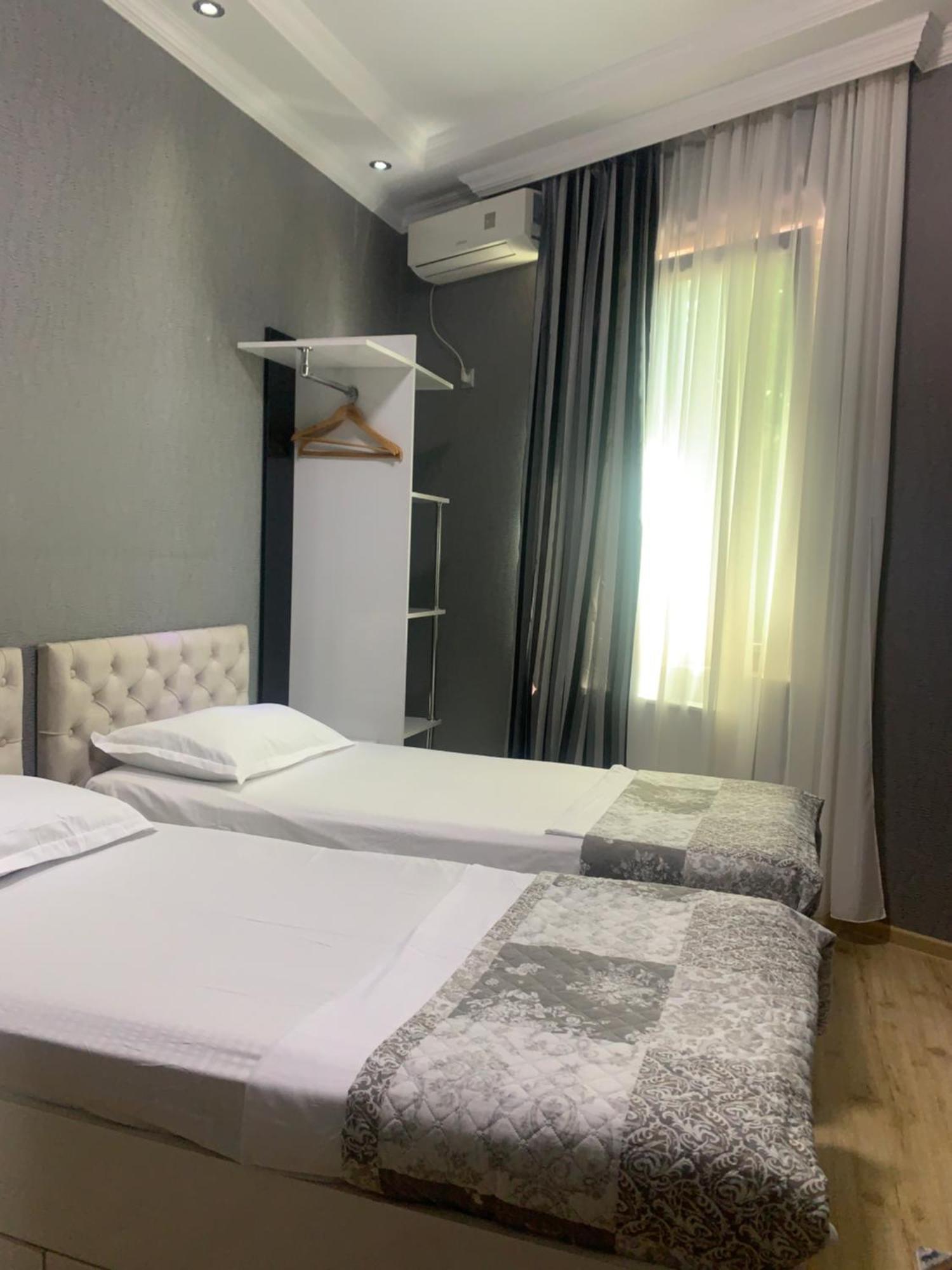 Hotel Aisi Koutaïssi Extérieur photo
