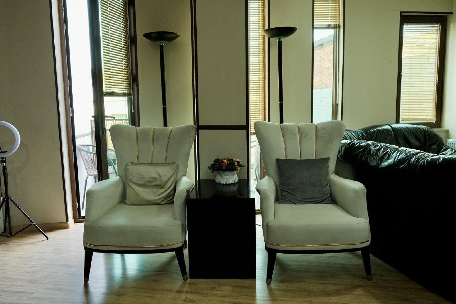 Hotel Aisi Koutaïssi Extérieur photo