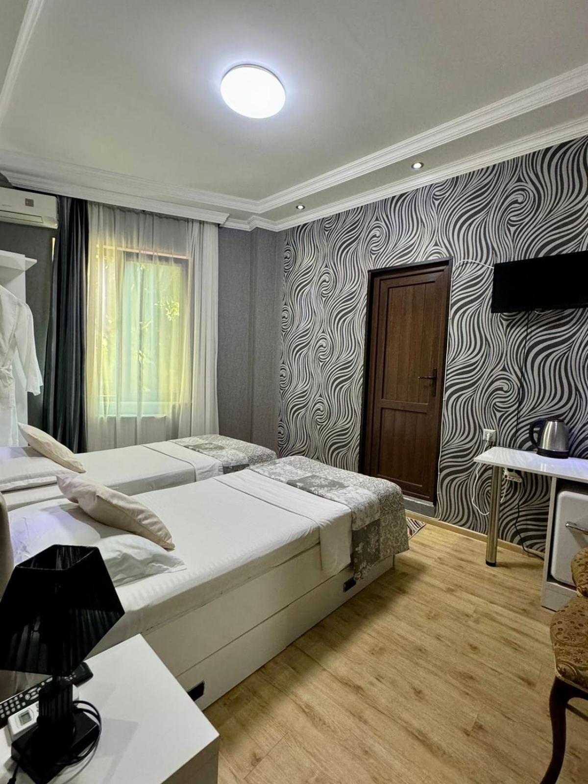 Hotel Aisi Koutaïssi Extérieur photo