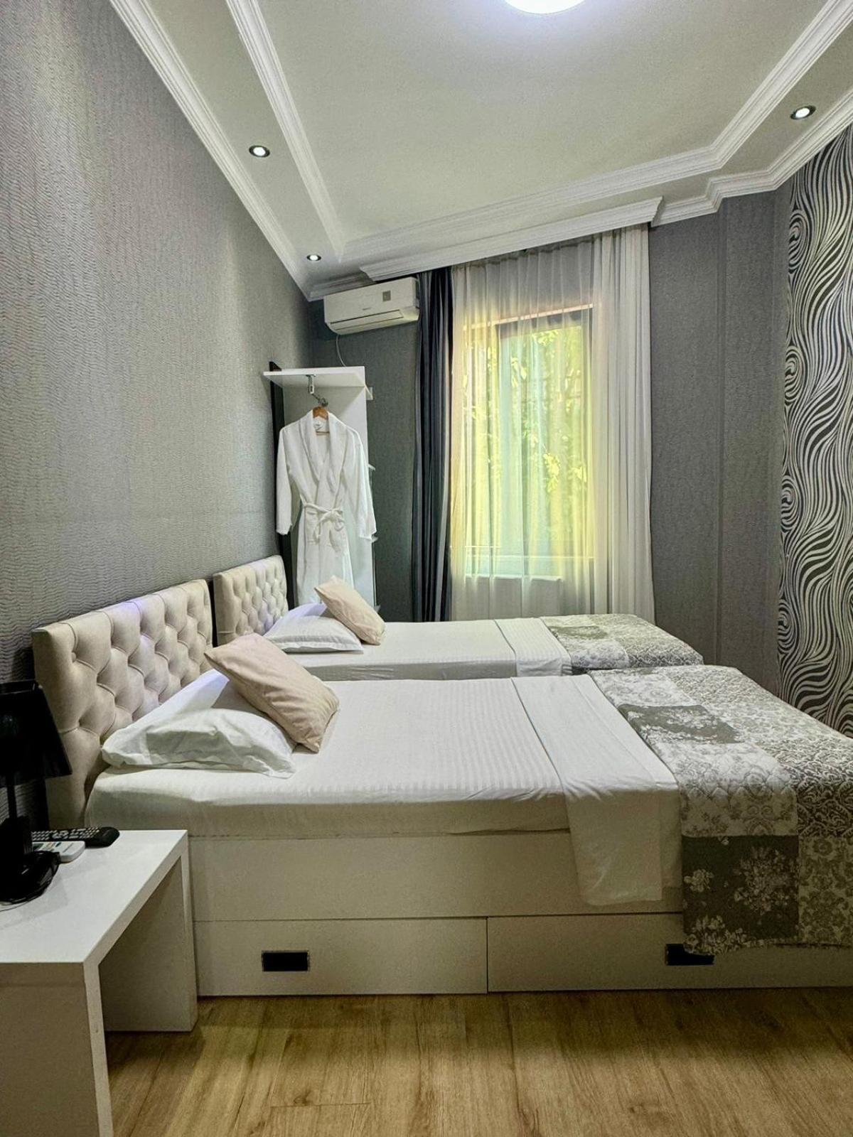 Hotel Aisi Koutaïssi Extérieur photo