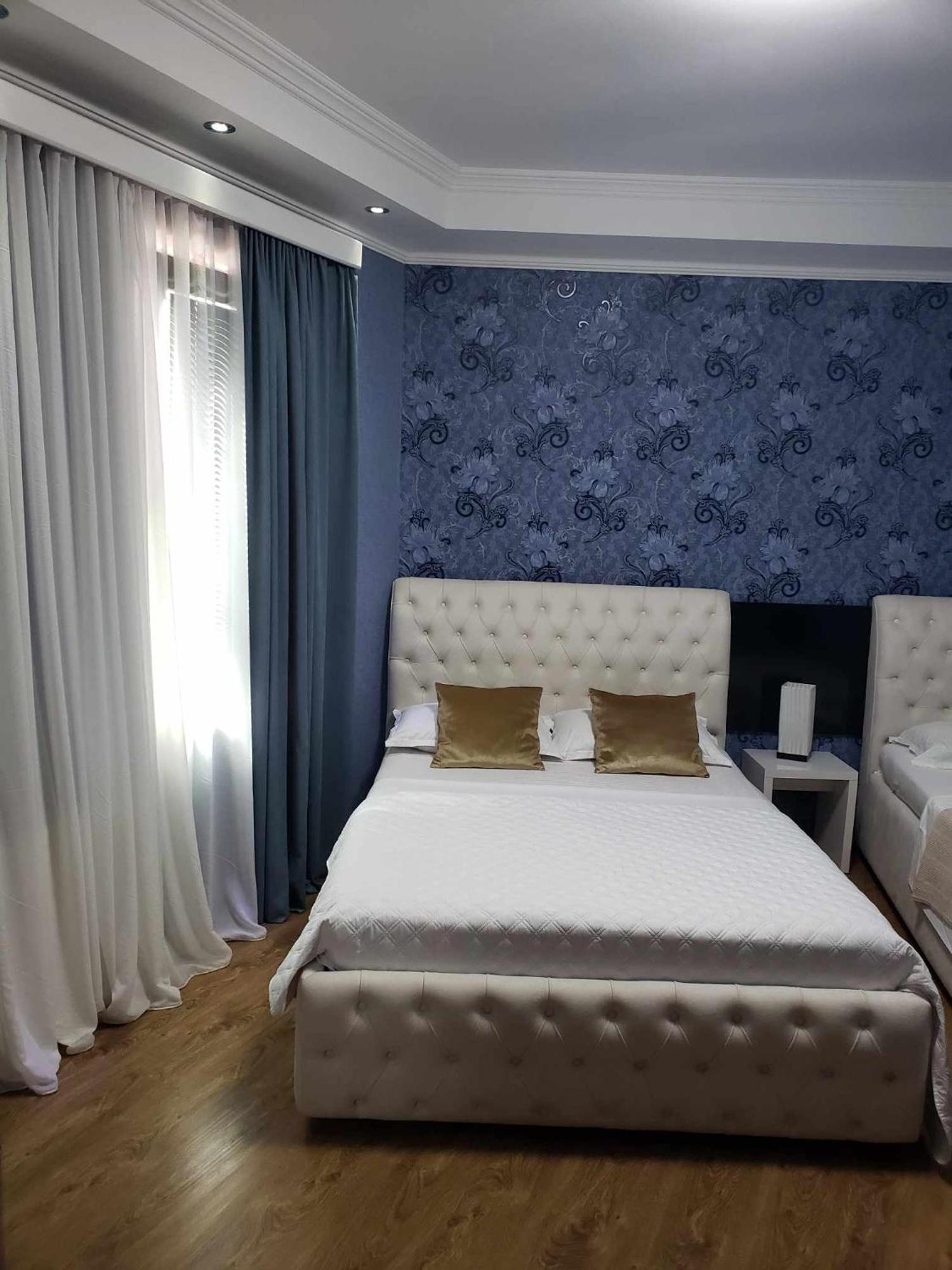 Hotel Aisi Koutaïssi Extérieur photo