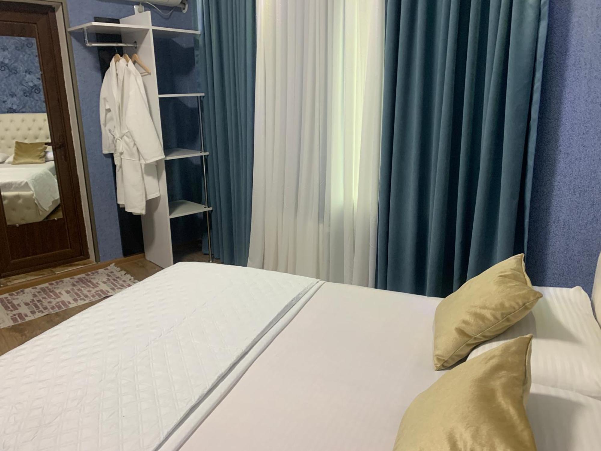 Hotel Aisi Koutaïssi Extérieur photo